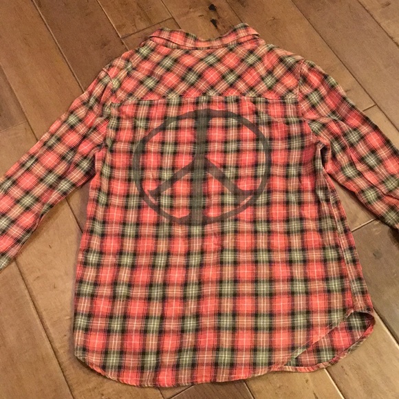 Junk Food Clothing Tops - ✌️Junkfood vintage plaid flannel size Medium.